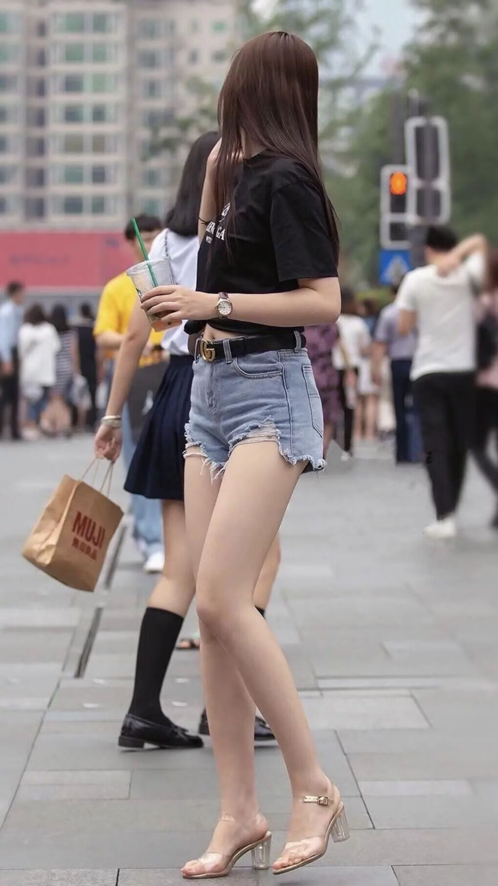 西甲裁判语义模型在跨文化比赛中的适用性分析，意甲裁判服