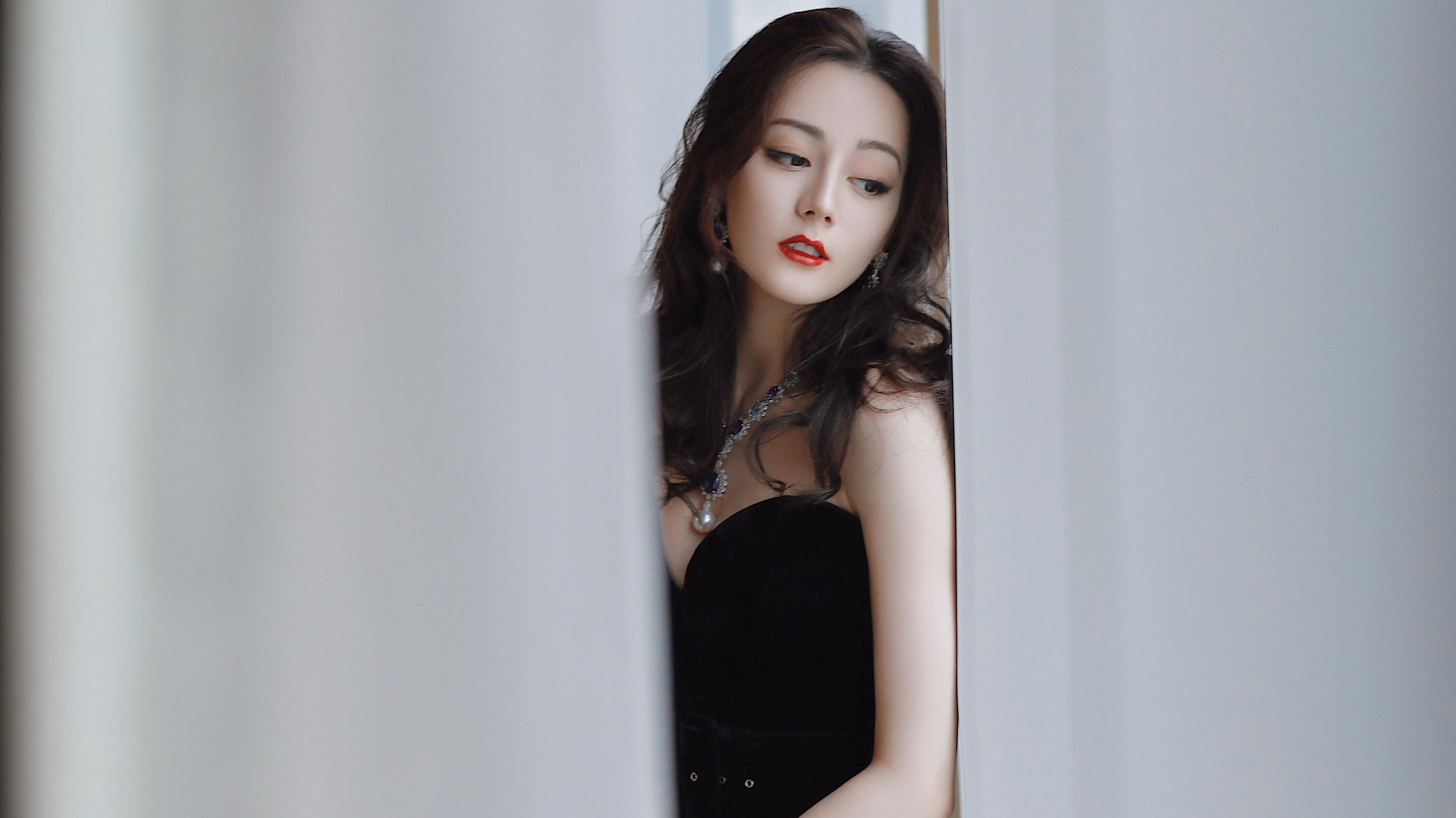 “安赫尔·巴尔博萨：阿根廷美洲狮队的未来之星，突破性的全能球员”